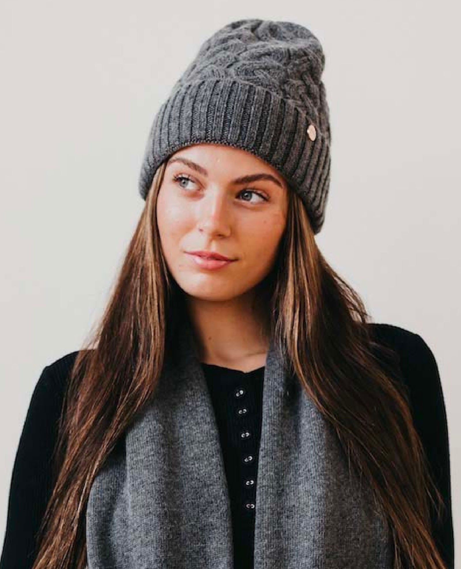 Satin Lined Cashmere Beanie Grey