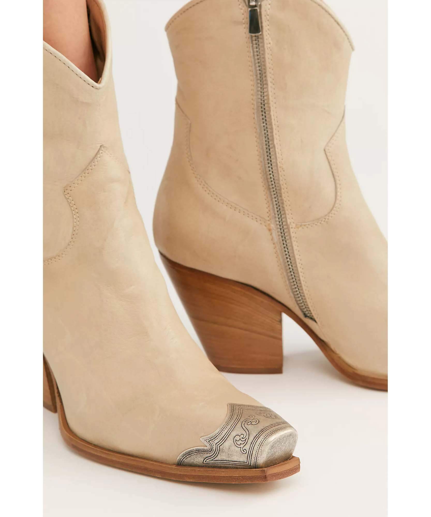 Free People Brayden Western Boot, Taupe, 6 : : Clothing